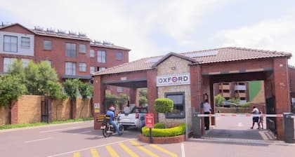 Enyoy this furnished Morden house with your family