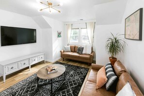 Tv, tv-spel och kontor