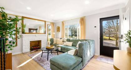 Newly Remodeled Home With a Game Room!