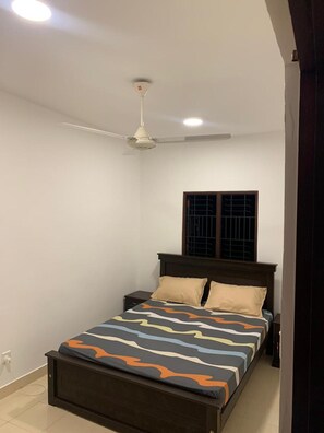 Apartment | 3 Schlafzimmer, Bügeleisen/Bügelbrett, kostenloses WLAN, Bettwäsche