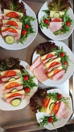 Desayuno buffet incluido todos los días