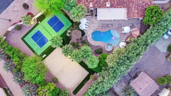 Outdoor pool, a heated pool