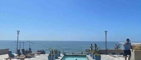 室外游泳池,恒温泳池