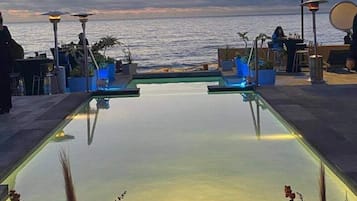 Outdoor pool, a heated pool
