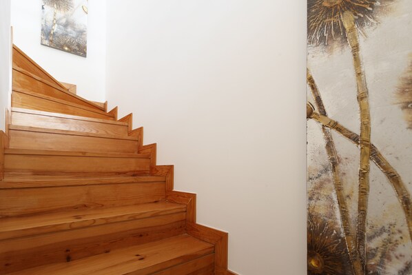 Panoramic Duplex, 2 Bedrooms, Terrace, River View | Dihias secara berasingan, dilengkapkan perabot secara berasingan 