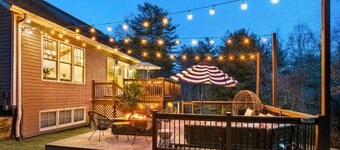 Resort-style home w/ heated pool, hot tub, arcade