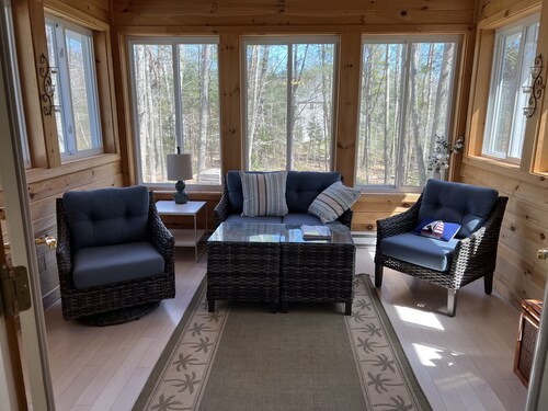 Create Memories only 10 min walk to Long Sands beach.