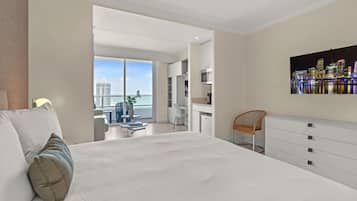 Zimmersafe, Schreibtisch, Bügeleisen/Bügelbrett, kostenloses WLAN