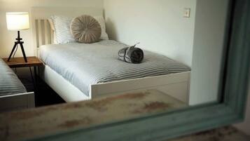 4 habitaciones, tabla de planchar con plancha y wifi