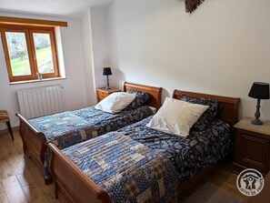 6 Schlafzimmer, Reisekinderbett, kostenloses WLAN