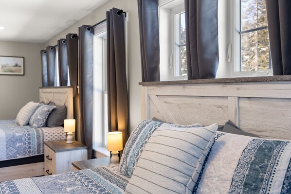 Tabla de planchar con plancha, cuna de viaje y wifi gratis 