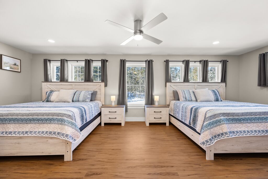 2 slaapkamers, een strijkplank/strijkijzer, reisbedje, gratis wifi