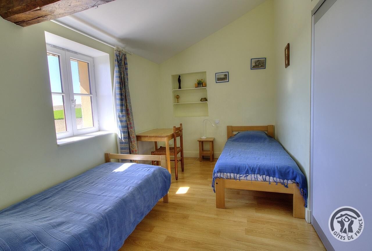 4 bedrooms, travel crib, free WiFi