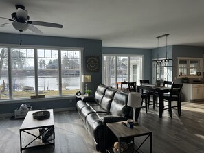 TV, computer monitors - Beautiful waterfront home one hour from Green Bay! (Fremont)