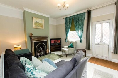 Captivating 2-bed House in Chesterfield