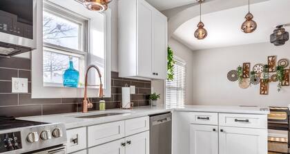 4 Bedroom Wentzville Home by StayLage