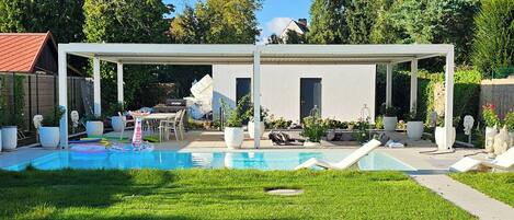 Ulkouima-allas, lämmitetty uima-allas