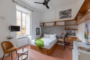 1 camera, Wi-Fi, lenzuola