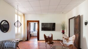 Fireplace - iFlat | Trevi Fountain's roomy&friendly apartment (Roma)
