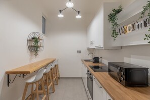Refrigerador y tostadora 