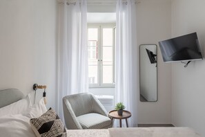 2 habitaciones, tabla de planchar con plancha y wifi 
