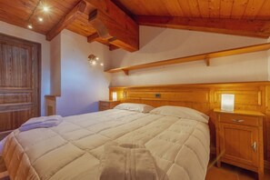 2 slaapkamers, een strijkplank/strijkijzer, wifi