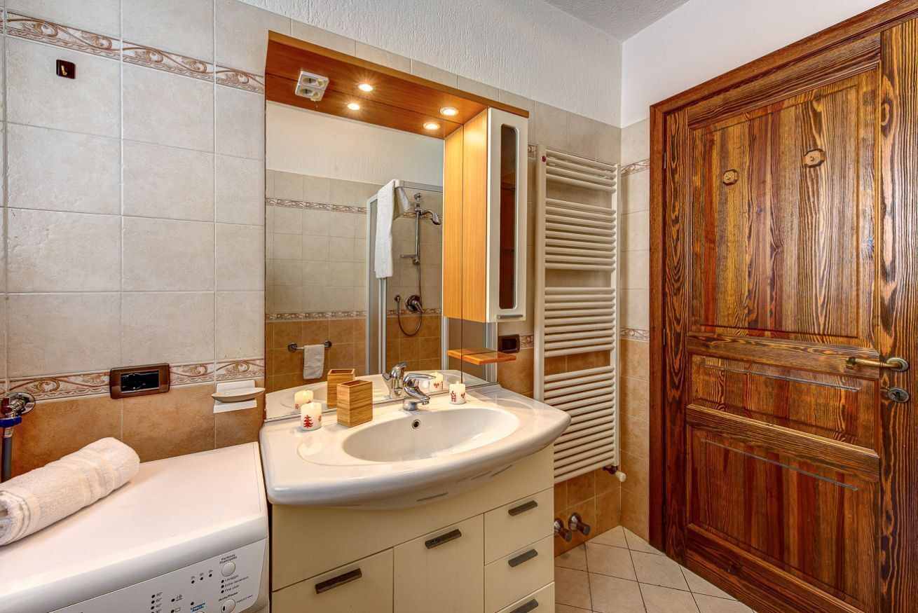 Ducha, secador de pelo, bidet
