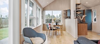 Cozy home in Odder with WiFi