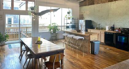 Downtown Lynchburg *REAL loft living* Va Virginia