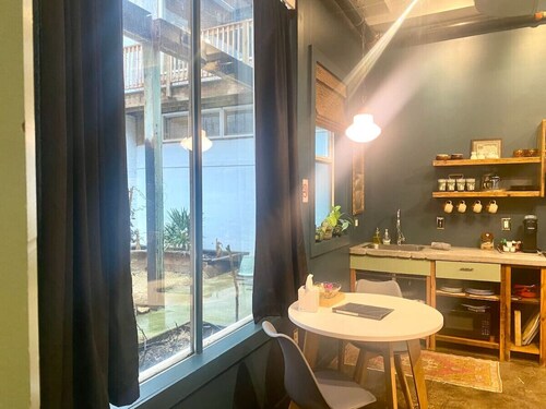 Downtown Lynchburg, Vintage Courtyard Loft, Va