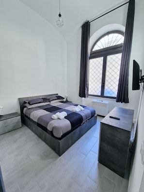 1 bedroom, iron/ironing board, free WiFi, bed sheets - DOMVS Ginori,Testaccio (Roma)