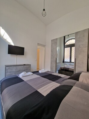 1 chambre, fer et planche à repasser, Wi-Fi gratuit, draps fournis