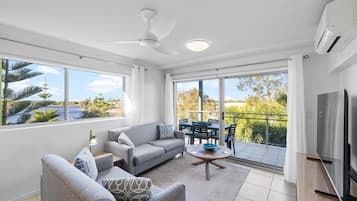 41-inch Smart TV with digital channels