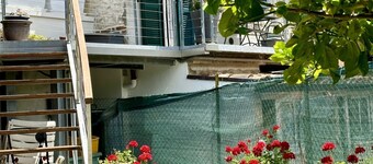 N275 - Numana, three-room apartment in the center with a delightful garden