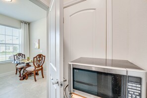 Interior - Pool Access: Cozy St Cloud Getaway! (St Cloud)