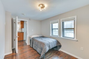 2 chambres, bureau, Wi-Fi, draps fournis