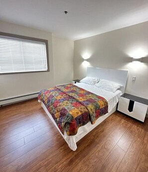 Chambre de base | 1 chambre, accès au Wi-Fi (inclus), literie fournie