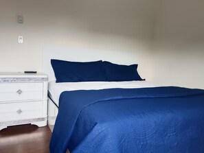 Chambre Deluxe | 1 chambre, accès au Wi-Fi (inclus), literie fournie