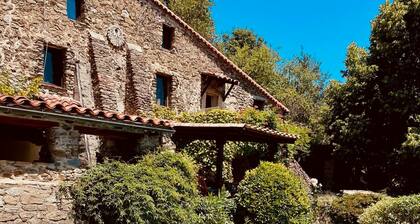 Villa 'Le Grand Mas De Can Noy' with Private Pool, Private Terrace and Wi-Fi