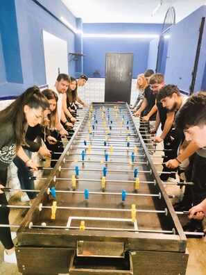 Games room - Villa '30 People, Pool, Disco,10 Min Beach' with Mountain View, Wi-Fi and Air Conditioning (Alicante)