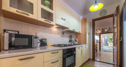 Holiday Home 'Sole E Mare' with Private Terrace, Private Garden and Air Conditioning