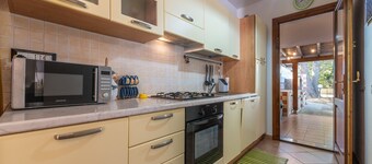 Holiday Home 'Sole E Mare' with Private Terrace, Private Garden and Air Conditioning