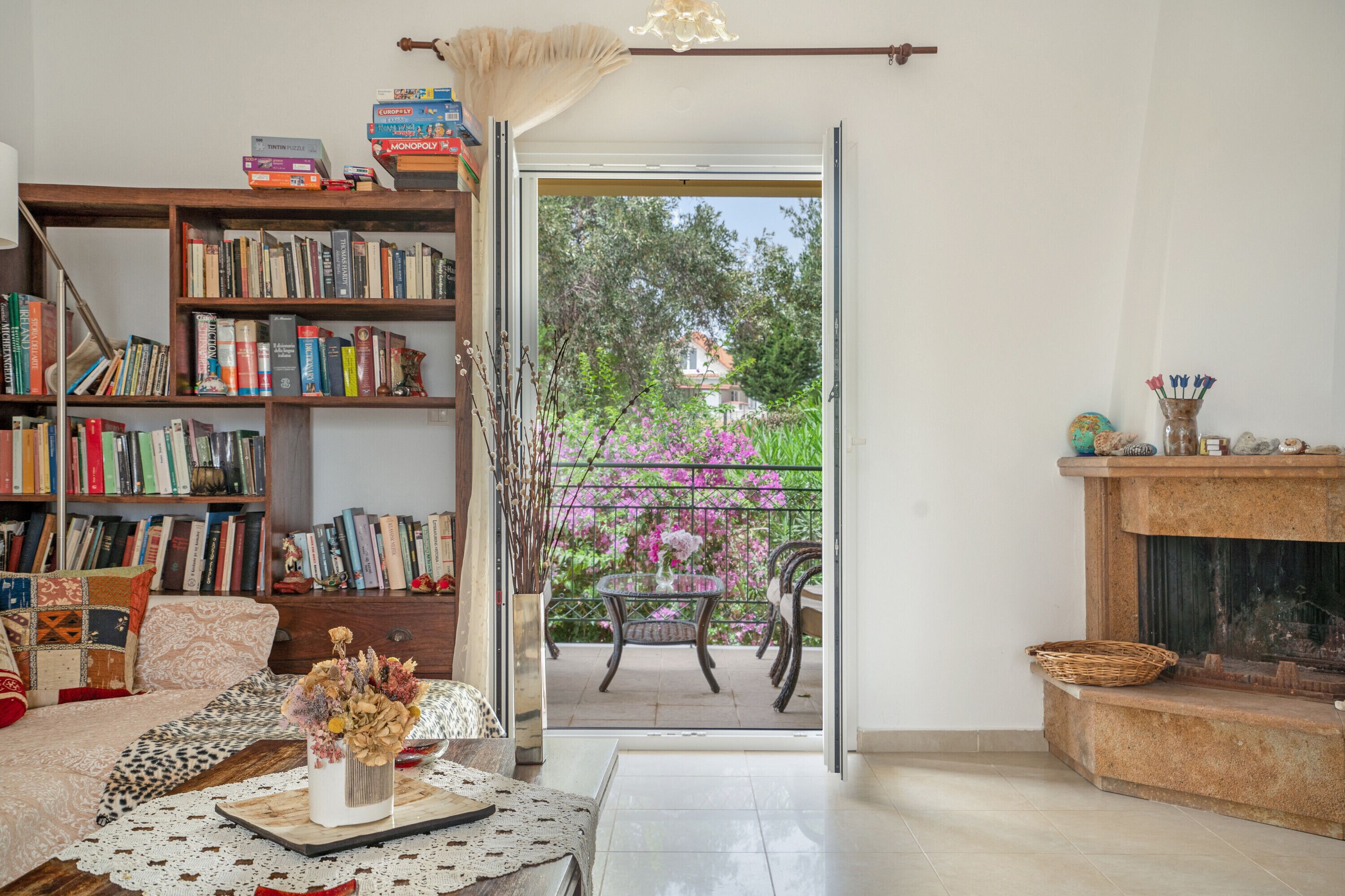 TV, fireplace, DVD player