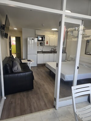 Interior - Holiday Apartment 'Yumbo Roque Nublo' with Shared Pool and Terrace (San Bartolome de tirajana)