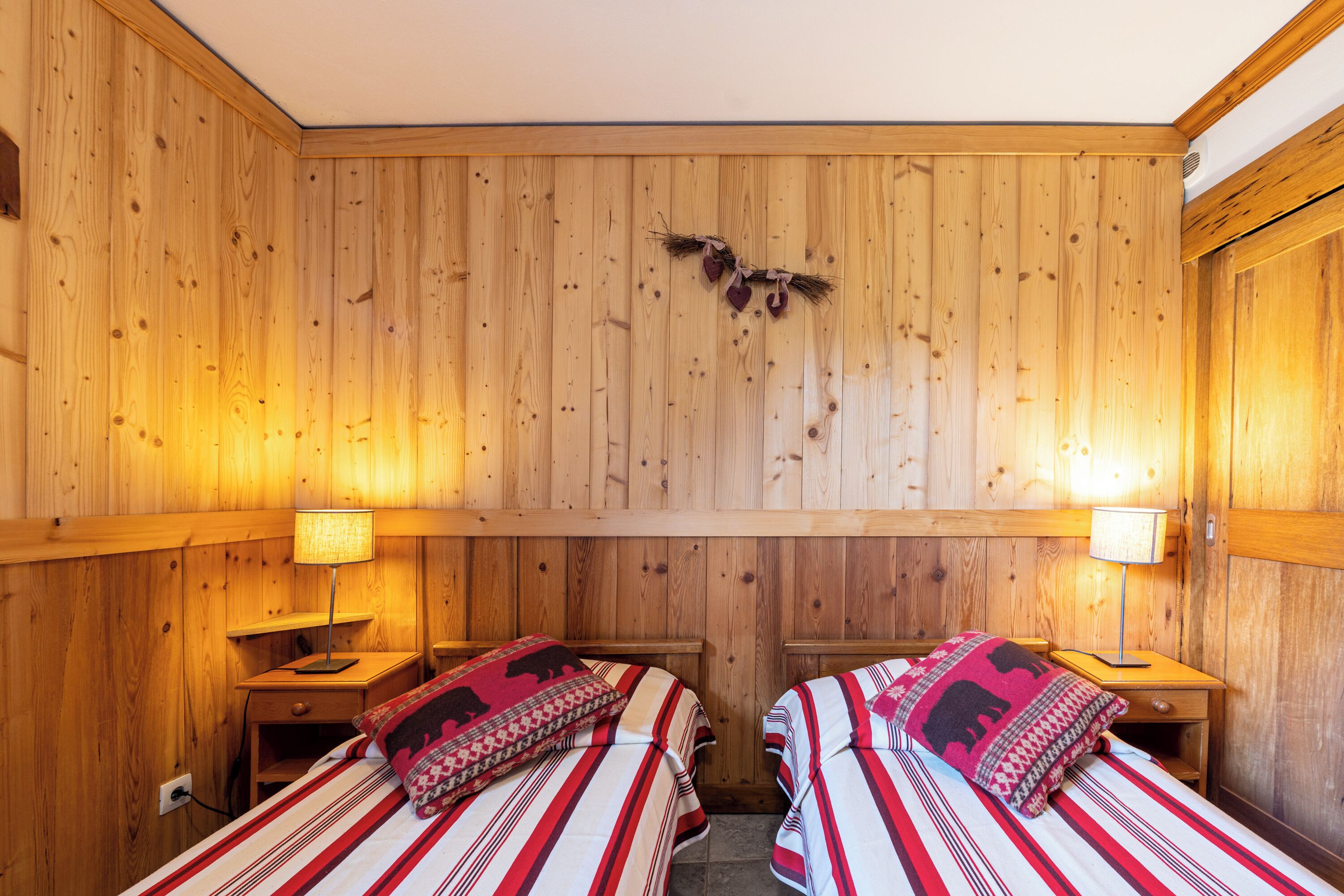 2 chambres, fer et planche à repasser, Wi-Fi gratuit