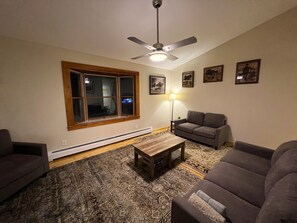 Smart TV - Forest Lake Haven close to Gore Mt and Lake George (Chestertown)