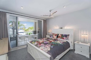4 bedrooms, free WiFi, bed sheets