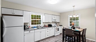 Charming Home Minutes from Town ! Close to Golf Course and Kings Dominion ! 