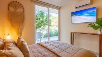 2 slaapkamers, een kluis op de kamer, een strijkplank/strijkijzer