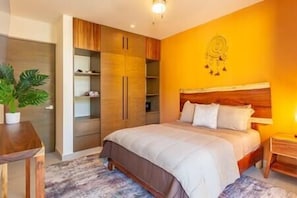 2 chambres, coffres-forts dans les chambres, fer et planche à repasser